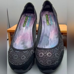 Sketchers lace flats